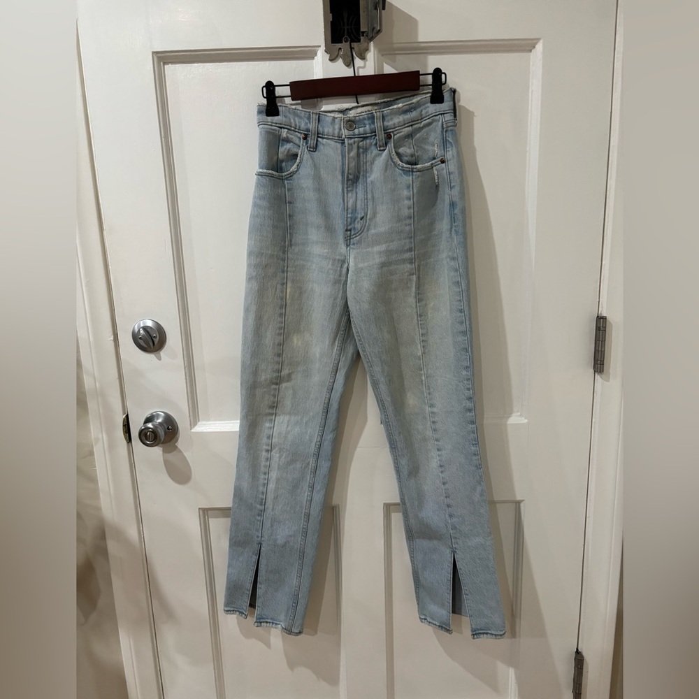 2 for $30 🌸Abercrombie & Fitch Light Wash Straight Leg Jeans